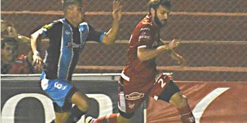 Después de la operación por una hernia, Matías Nizzo vuelve al mediocampo\u002E Y en un partido clave\u002E