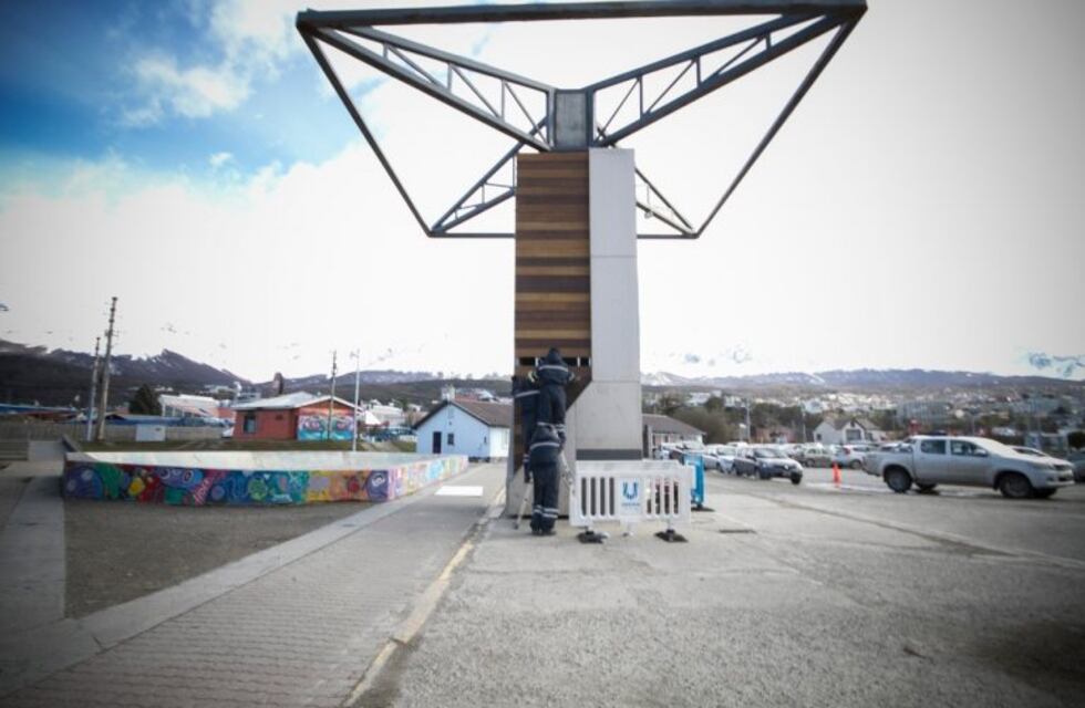 Realizan reparaciones y puesta en valor de veredas y accesos en el microestadio Cochocho Vargas