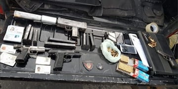 Un tiroteo permitió descubrir un arsenal en barrio Bella Vista