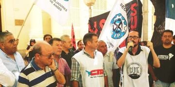 El Gobierno convocó a paritarias sin el presupuesto aprobado