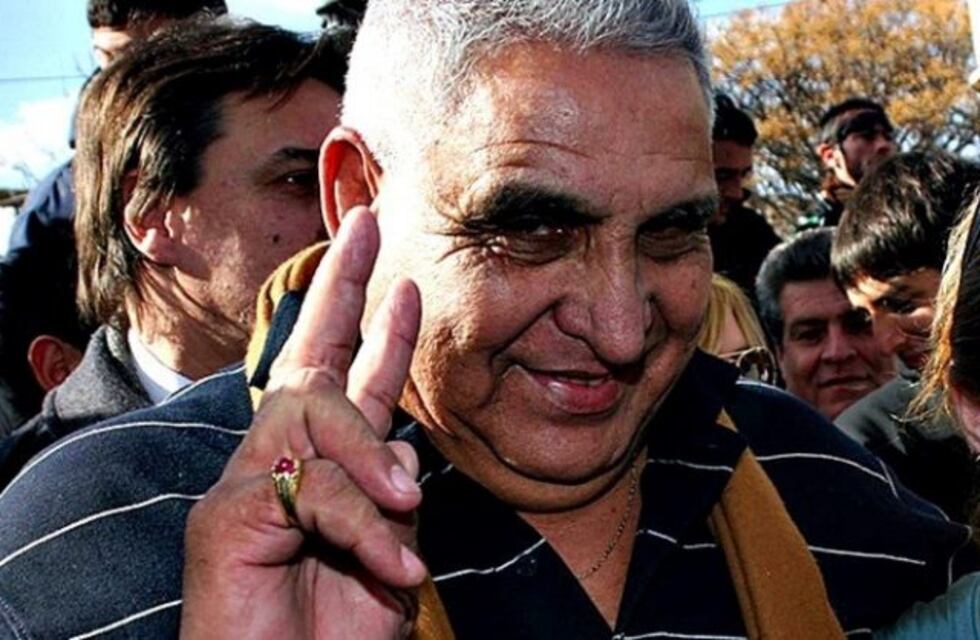 Denunciaron por extorsión al "Pata" Medina, líder de la Uocra de La Plata