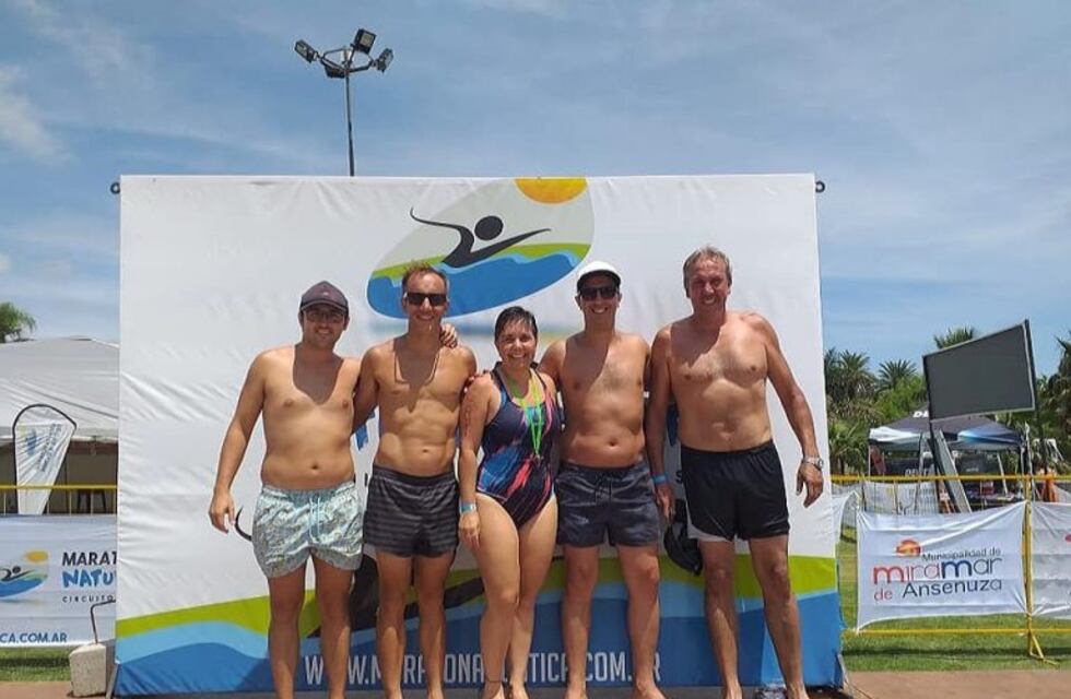 Gran actuación de nadadores de Arroyito en el Aguas Abiertas en Mar Chiquita