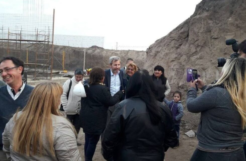 Dietrich y Frigerio recorrieron la planta de cloacas en Río Cuarto