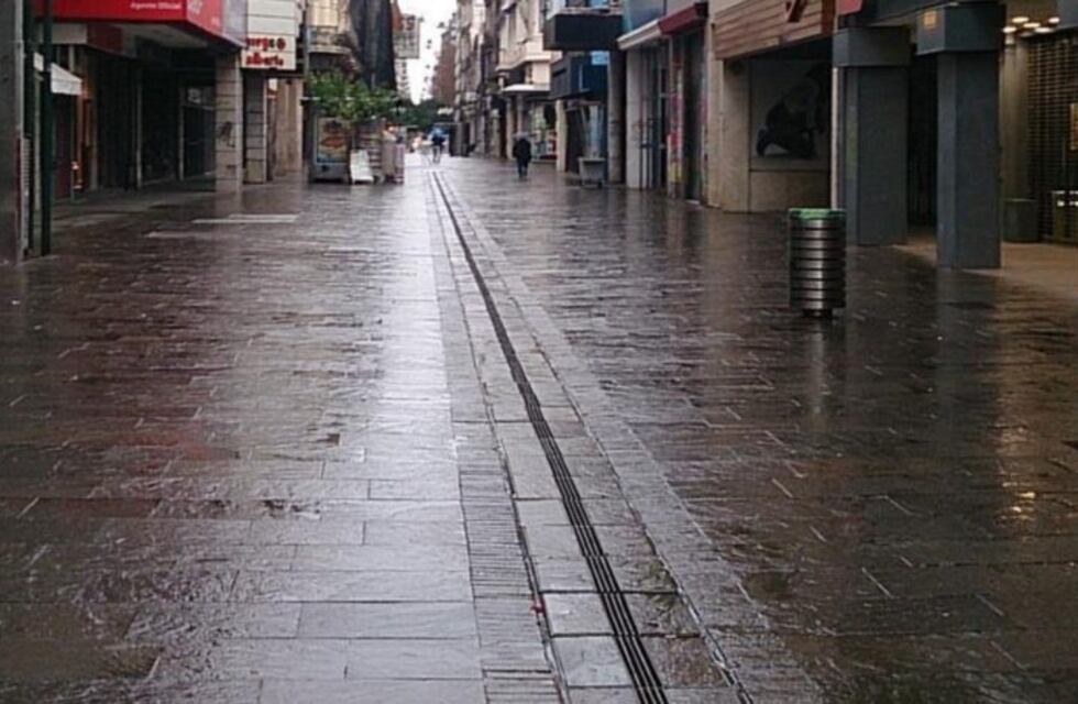 Asueto administrativo: lunes sin atención en dependencias estatales pero con actividad comercial normal