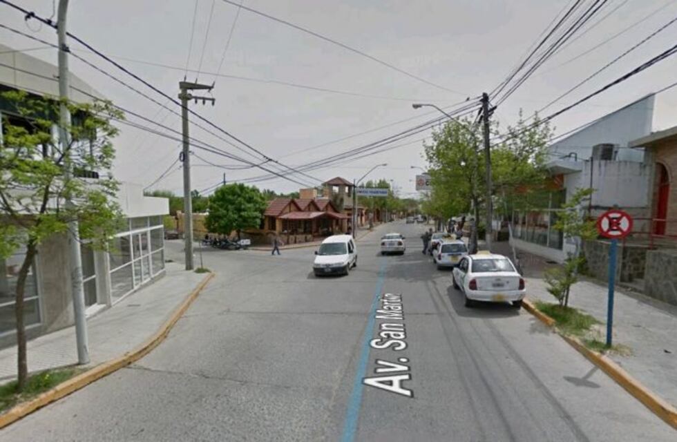 Chocaron a una inspectora de tránsito