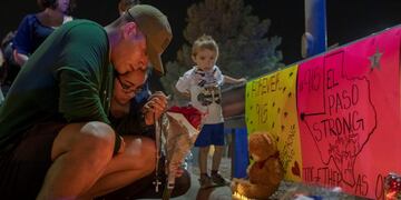 (AP Photo/Andres Leighton)