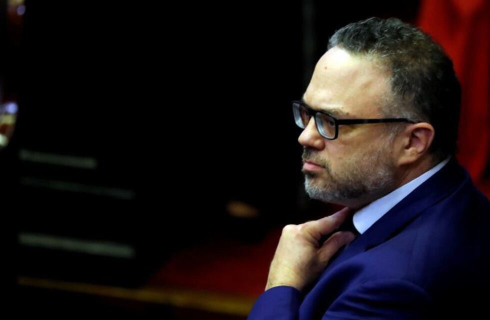 Las promesas del Gobierno al FMI: descongelar las tarifas y tener aumentos salariales controlados