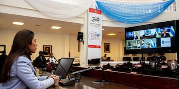 Florencia López fue elegida vicepresidenta del ParlaNOA