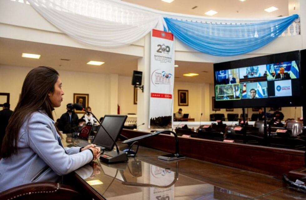 Florencia López fue elegida vicepresidenta del ParlaNOA