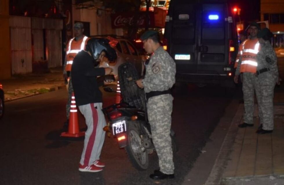 Se realizaron varios controles policiales en el centro correntino