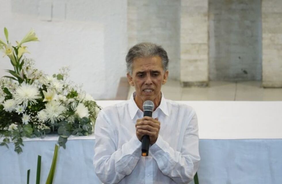 Villa Carlos Paz: Jairo cantó el Ave María, en la misa de Pascua