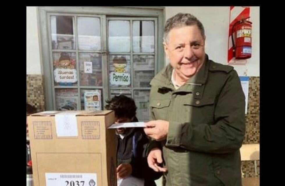 Alfredo De Angeli emitió su voto en Gualeguaychú
