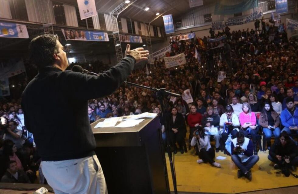 Capitanich: "El 11 de agosto votemos para cambiar la historia"