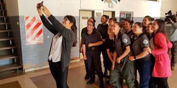 Bomberos de Arroyito luchando en la Sierra de córdoba