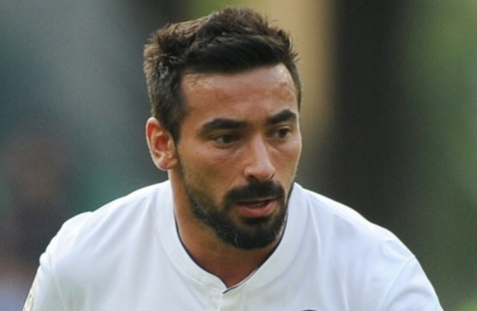 El regalo de Ezequiel Lavezzi al elenco de ''El Marginal 3''