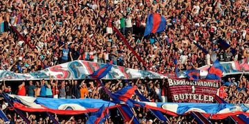 En medio del mal momento del equipo, hinchas de San Lorenzo denunciaron aprietes de la barra