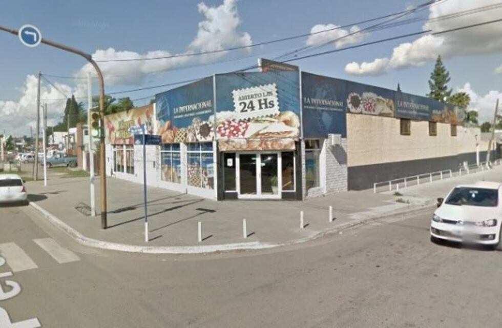 Tres delincuentes armados asaltaron una panadería y se llevaron la recaudación