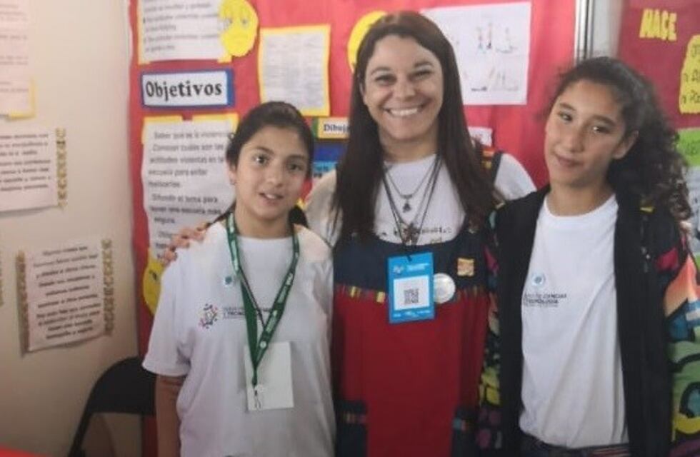 Finalistas de la Feria de Ciencias zonal muestran sus trabajos en Ferial