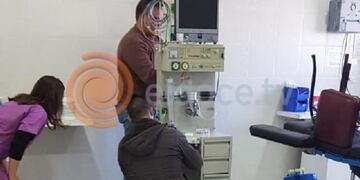 La muerte de Sol Arbach tras una cirugía de corrección mamaria: el respirador habría sido reparado luego de su muerte\u002E (Gentileza El Doce TV)