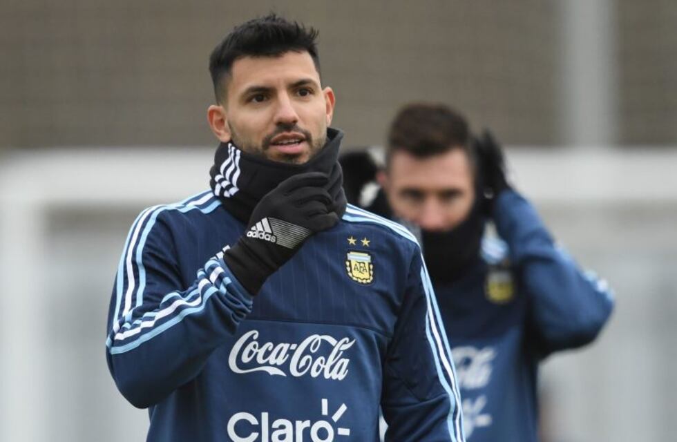 Agüero comenzará este jueves con la rehabilitación tras la operación de su rodilla izquierda