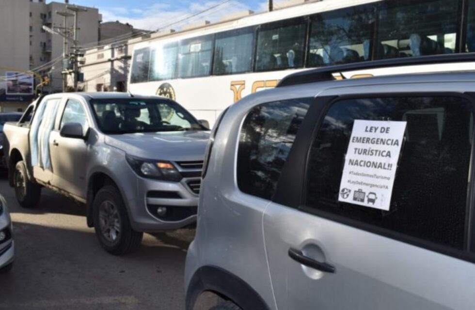 Resistencia se sumó a la caravana nacional por la emergencia turística