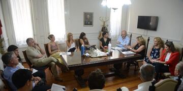 Alerta coronavirus: provincia, municipio y sector privado activar acciones conjuntas (@Leo_Caruana)