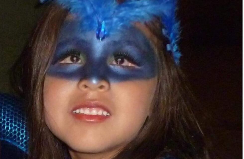 Oriana necesita tu ayuda para viajar a China