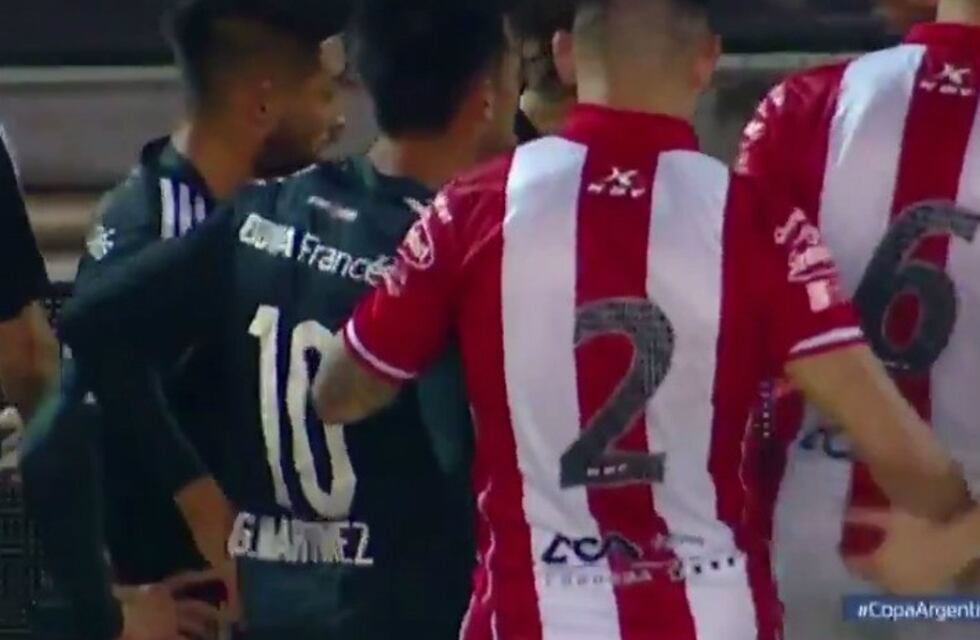 River ante Instituto, con uno menos: fue expulsado Pity Martínez