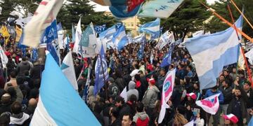 Trabajadores petroleros se movilizaron por la ciudad\u002E