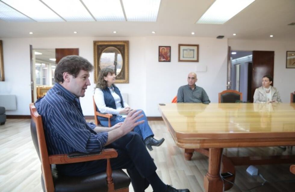 Día Internacional de la Enfermería: Melella recibió a representantes del sector