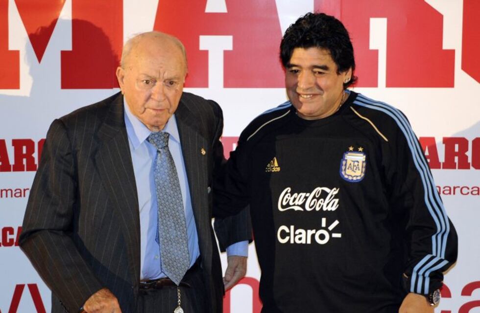 Maradona y Di Stéfano, nominados por un lugar en "el equipo de los sueños" del Balón de Oro