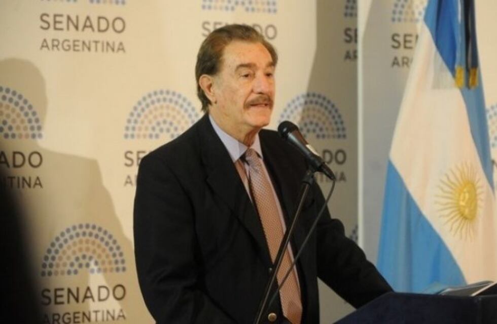 Storani sobre De La Rúa: "Merece un recuerdo que no se ciña a sus últimos días de gobierno"