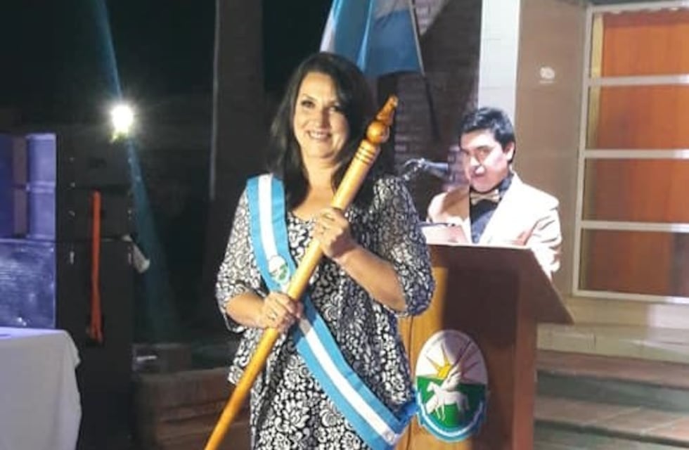 La Tordilla: asumió la intendente Claudia Bordoni