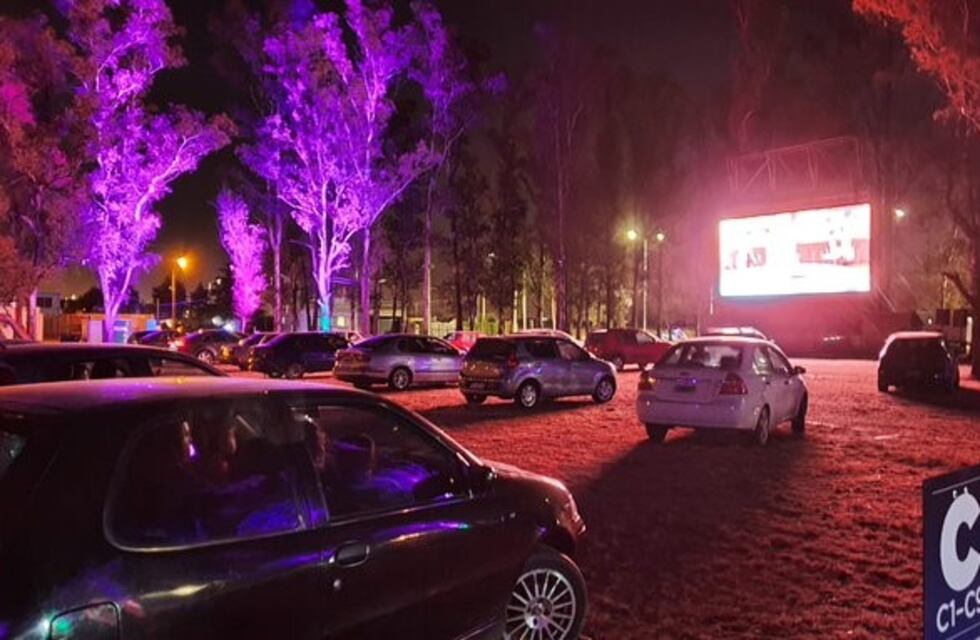 Luz, cámara y acción para el primer autocine en Córdoba