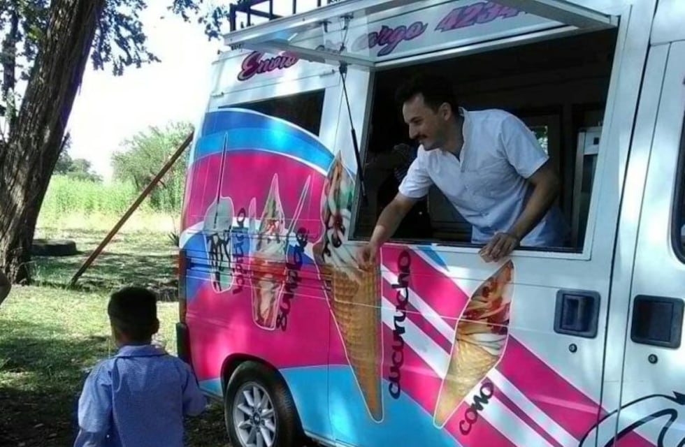 Un heladero solidario que regala sus helados en las escuelas de Gualeguaychú