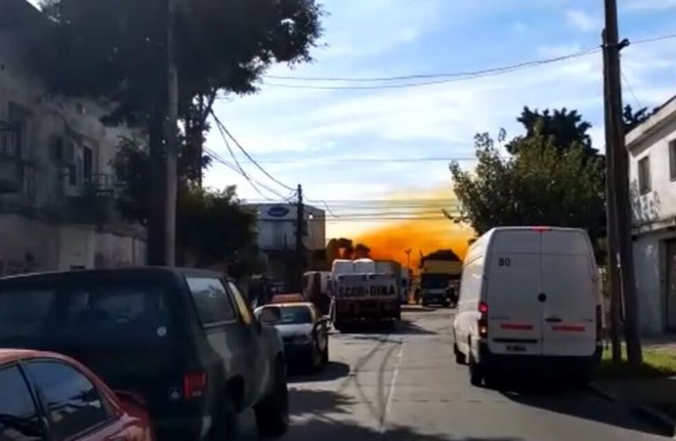 Explotó un contenedor con ácido nítrico en Villa Bosch