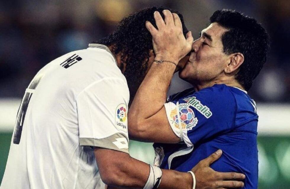 El mundo Gimnasia, revolucionado con la hipotética llegada de Ronaldinho