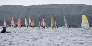 Campeonato Sudamericano de Windsurf en Carlos Paz\u002E\u002E (Foto: Municipal)\u002E