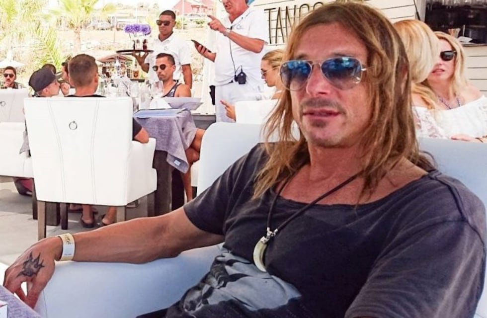 La primera foto de Claudio Paul Caniggia y Sofía Bonelli, juntos en un baño