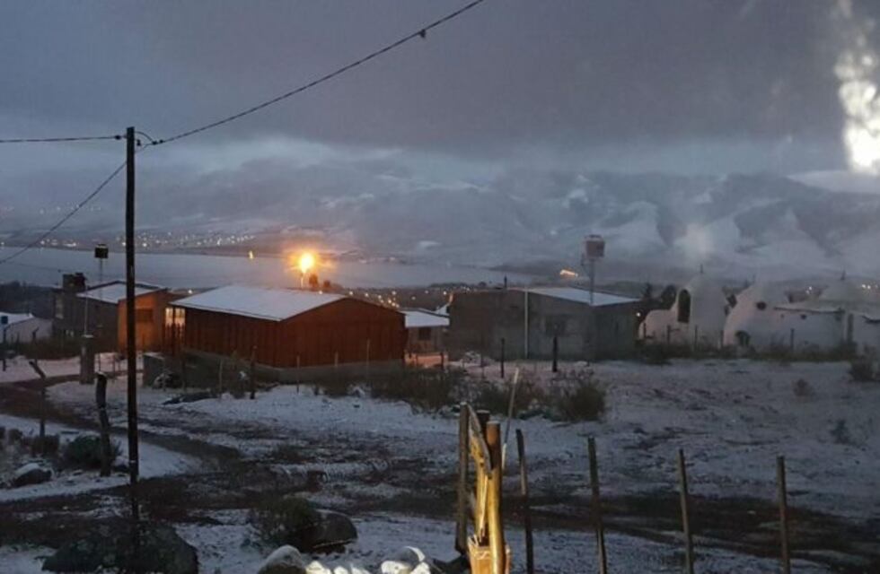Tafí del Valle amaneció completamente blanco