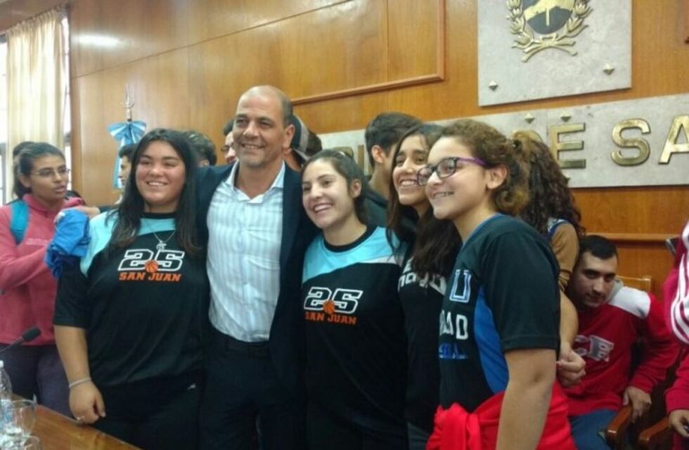 Gran presentación para la visita histórica de la Selección de Básquet
