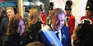 El gobernador Juan Schiaretti y su esposa, Alejandra Vigo, encabezaron el acto\u002E