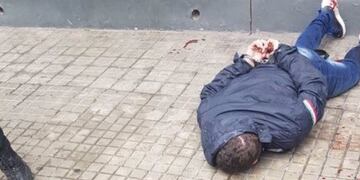 Es la décima vez que detienen al delincuente que se tiroteó con la policía en el centro (@MauroYasprizza)