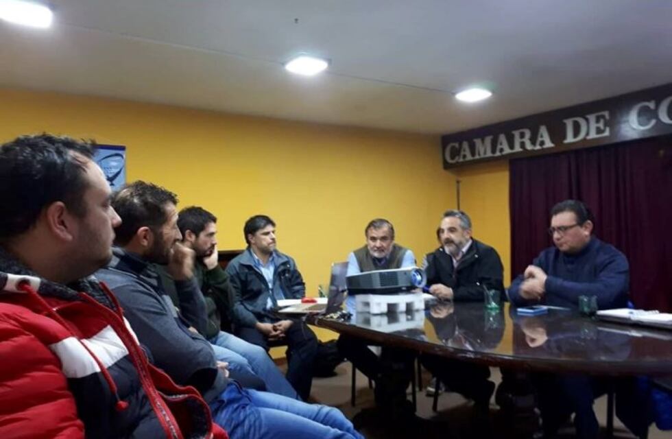 Reunión de Cámara de Comercio y observatorio Pymes de la Universidad Nacional de la Patagonia Austral