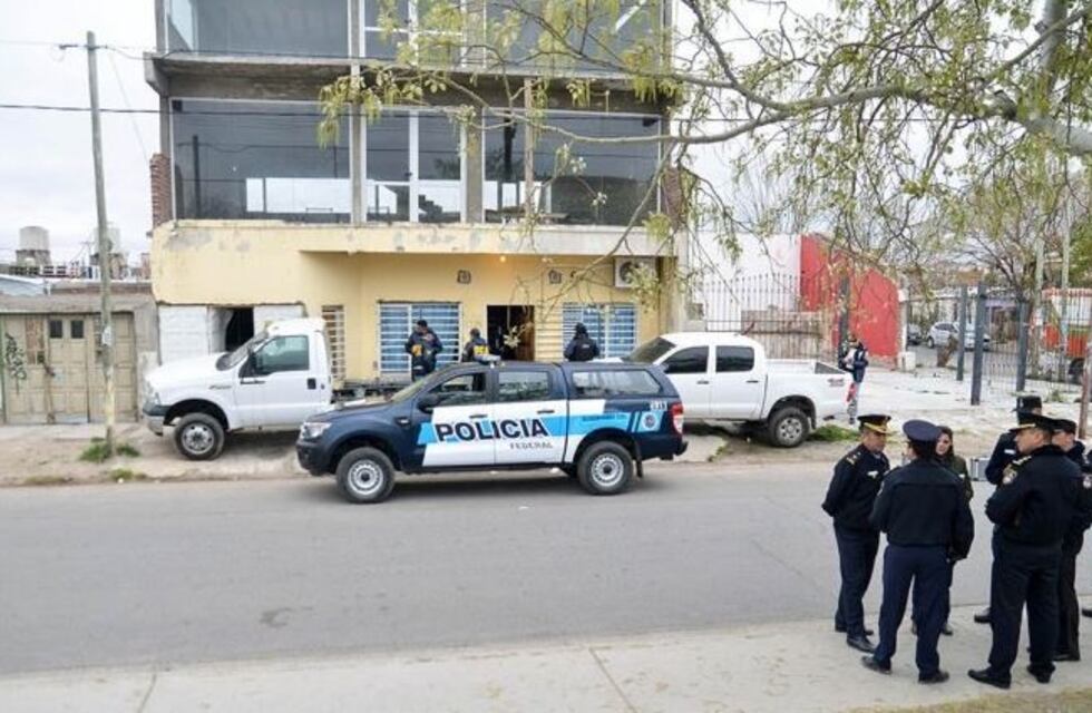 Un gitano baleó a un policía en un allanamiento por una causa de estafas