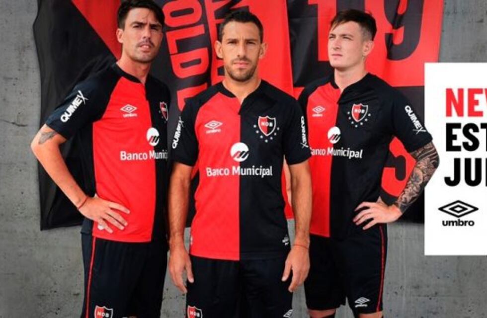Newell's presentó su nueva camiseta y abrochó la llegada de Palacios