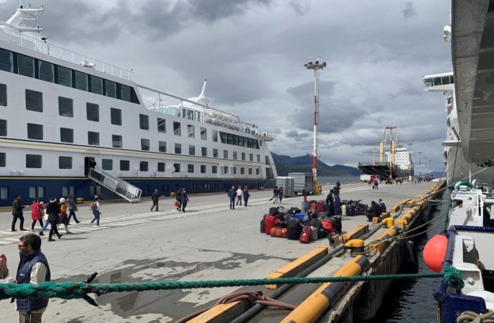 Secretaría de Medio Ambiente controla los residuos provenientes de los barcos