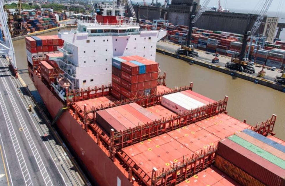 Indec: Argentina registró superávit comercial de 951 millones de dólares en julio