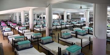 Ingresaron los primeros pacientes al Centro de Aislamiento en el Hipódromo de Rosario\u002E (Municipalidad de Rosario)