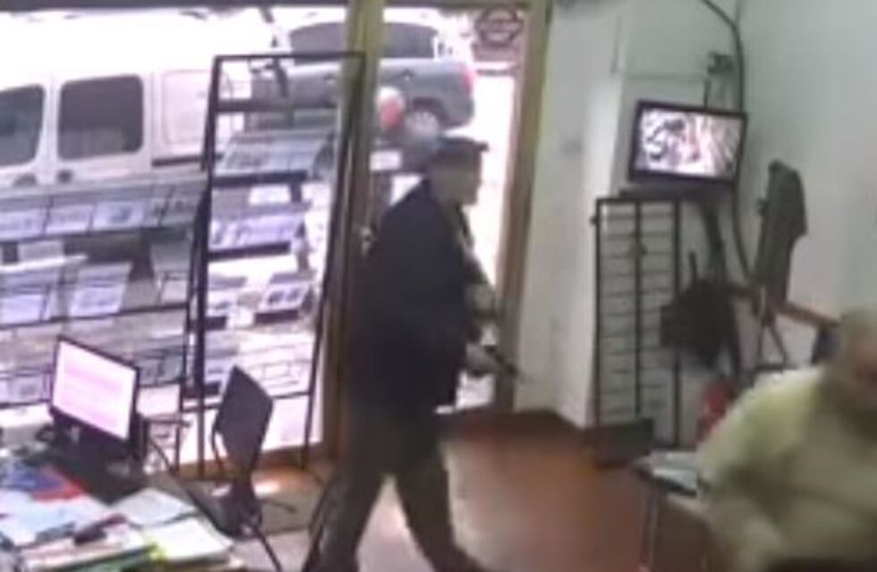 Tres abuelos intentaron robar una inmobiliaria de San Cristóbal con un arma